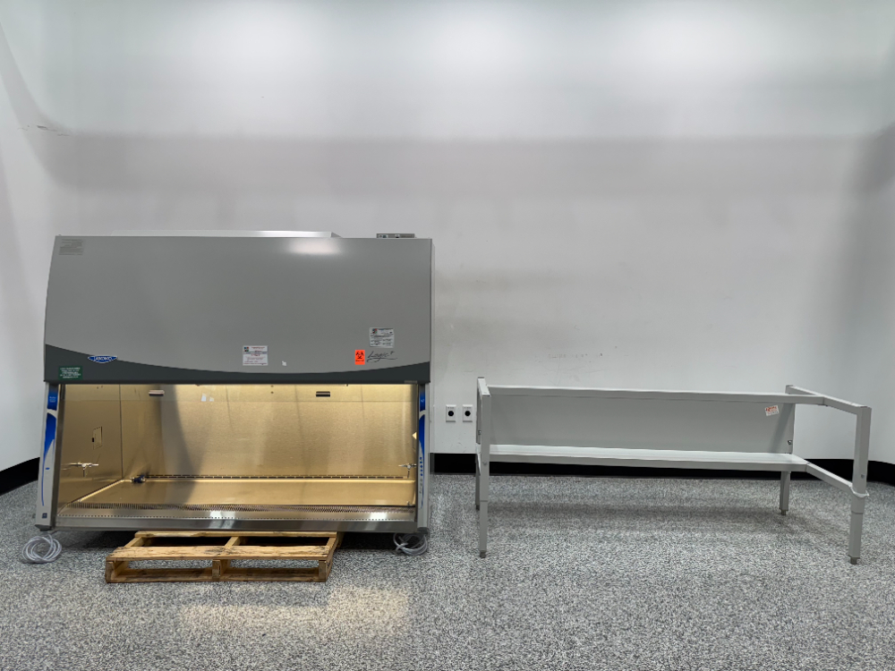 Image of Labconco Logic+ 6' BioSafety Cabinet